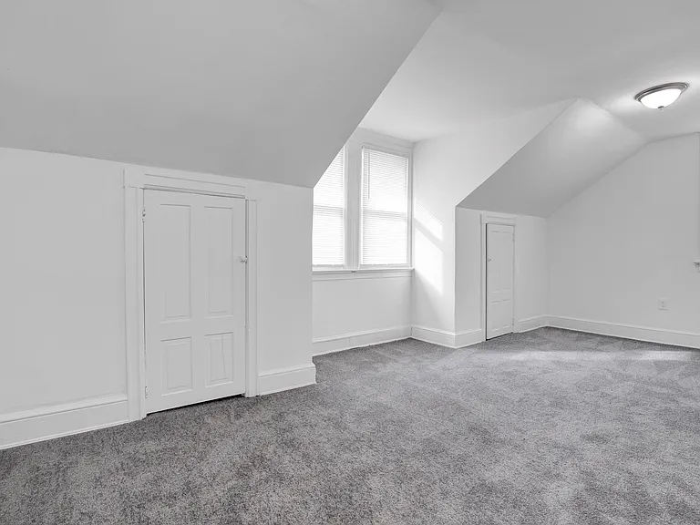 38 Brenwal Ave — Photo 17