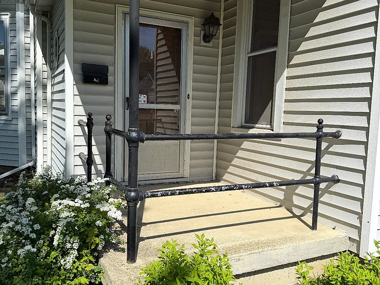 Rogers 304 E Lucas St — Photo 7