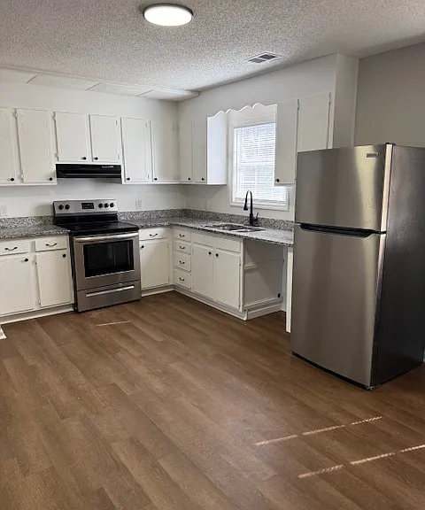 454 8th Ave SE #460 — Photo 3