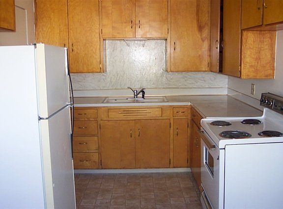 5th image of 1708/1710 E Linden St