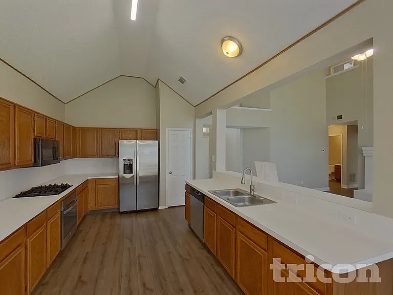 230 Jennifer Ln — Photo 6