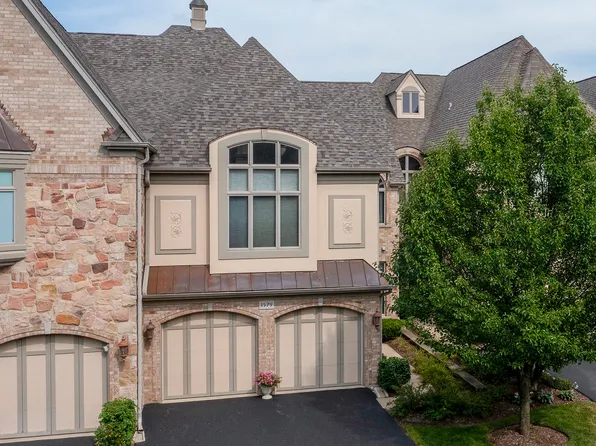 1579 S Paul Le Comte Ct, Palatine, IL 60067