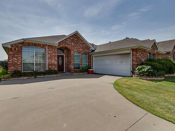 2nd image of 4605 Blue Mesa Ln