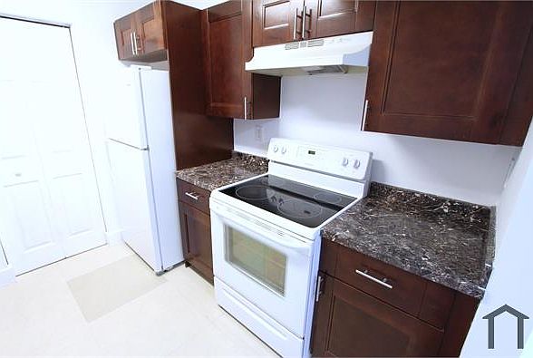 1st image of 690 NW 114th Ave APT 202