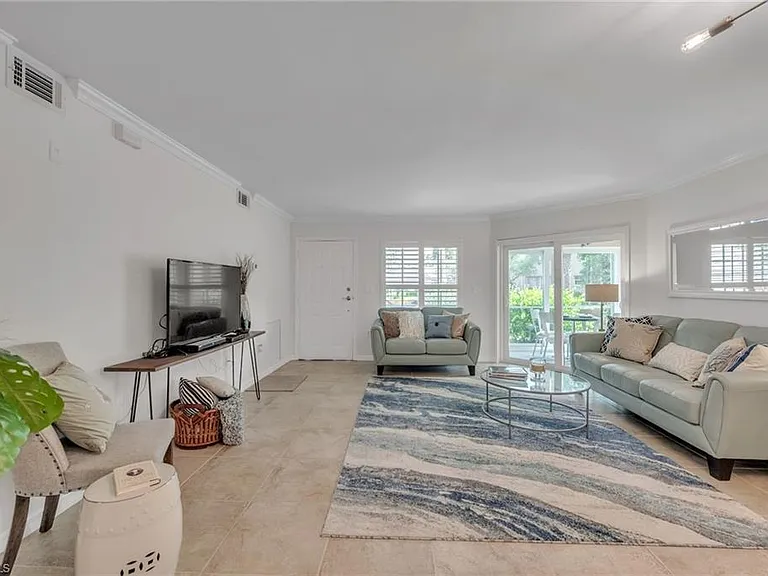 5633 Turtle Bay Dr #37 — Photo 3