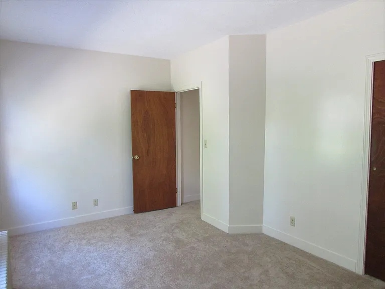 21 Greystone St #21 — Photo 8