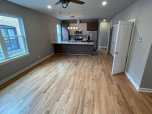 5th image of 6204 S Kimbark Ave #2W