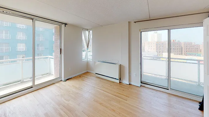 Rented by Metro Garden Realty NYC | media 28