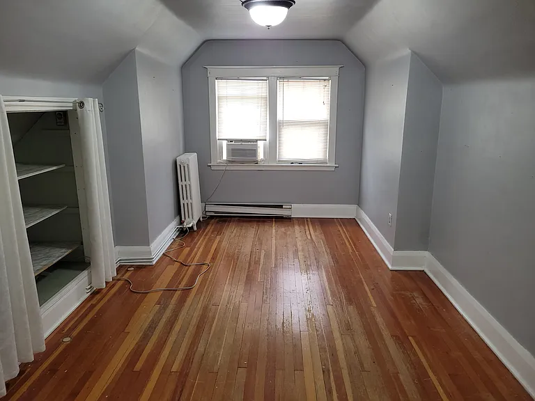 1171 King St W #2 — Photo 10