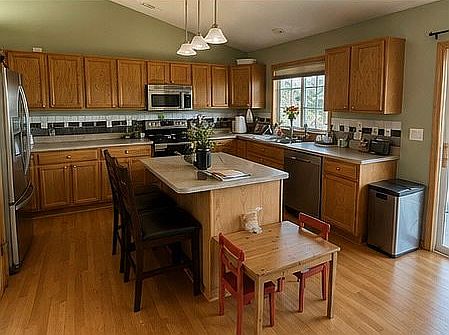 5th image of 950 Augusta Cir
