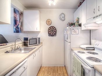 5th image of 2900 1st Ave S