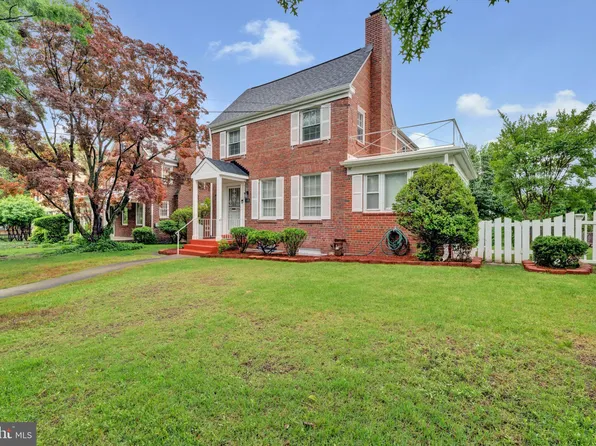 1823 Varnum St NE, Washington, DC 20018