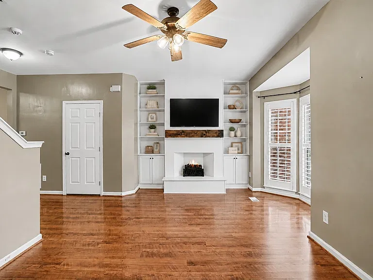 686 Huffine Manor Cir — Photo 6