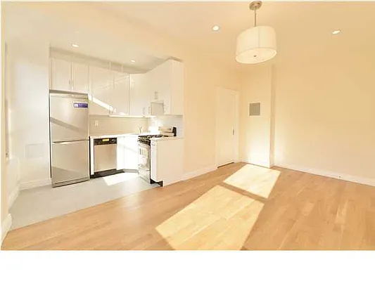 Rented by Evans Real Estate | media 32