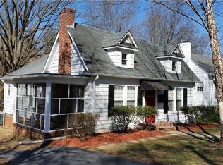 824 Knollwood St, Winston Salem, NC 27103
