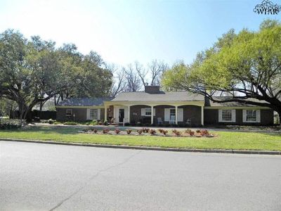 722 Sunset Dr, Burkburnett, TX, 76354