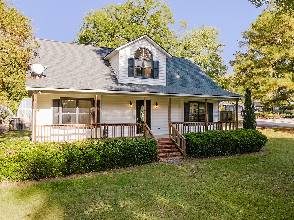 33 Pine Ridge Rd