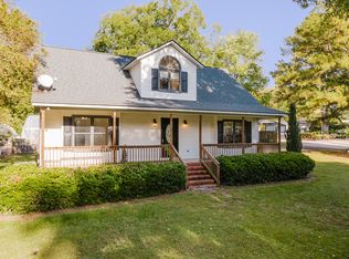 33 Pine Ridge Rd, Zebulon, NC 27597