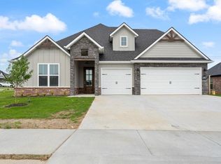 2001 Crandall Rd, Pea Ridge, AR 72751