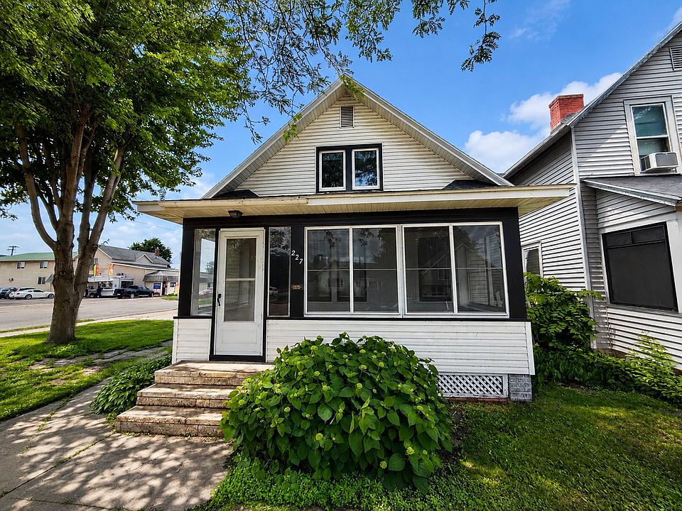 1st image of 227 Mankato Ave