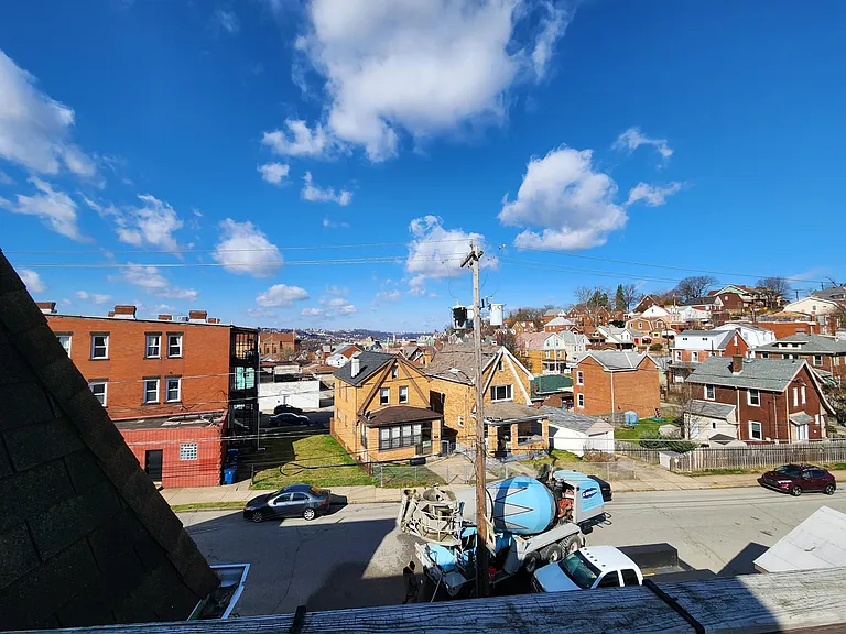 603 Greenfield Ave #5 — Photo 4