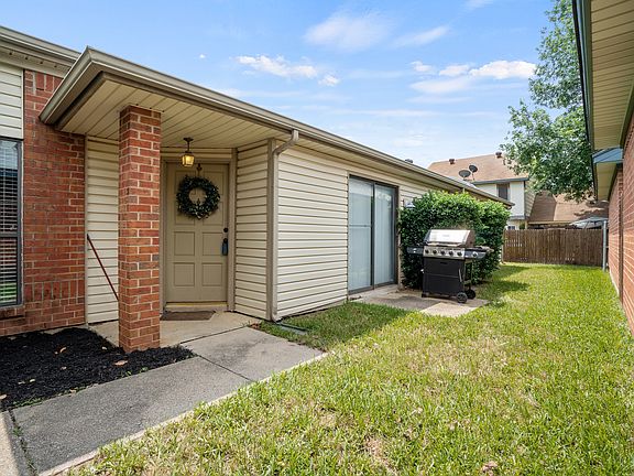 5th image of 4734 Poppy Dr E
