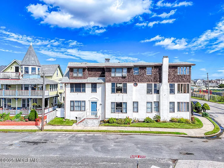 113 Central Ave #1 — Photo 31