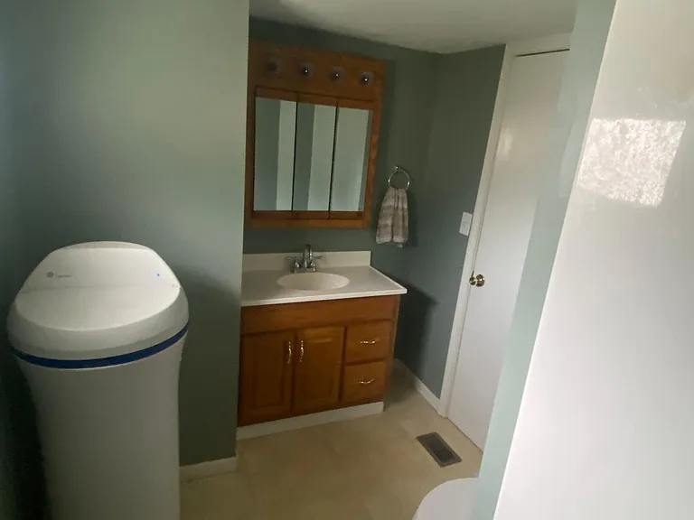63 Miami Dr — Photo 10