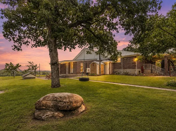 339 Colwell Rd, Forestburg, TX 76239