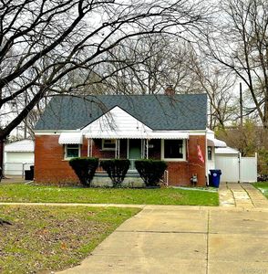 26749 Southwestern Hwy, Redford, MI, 48239