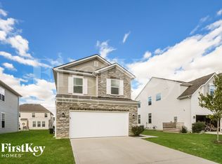 5770 Pebblebrooke Rd, Whitestown, IN 46075