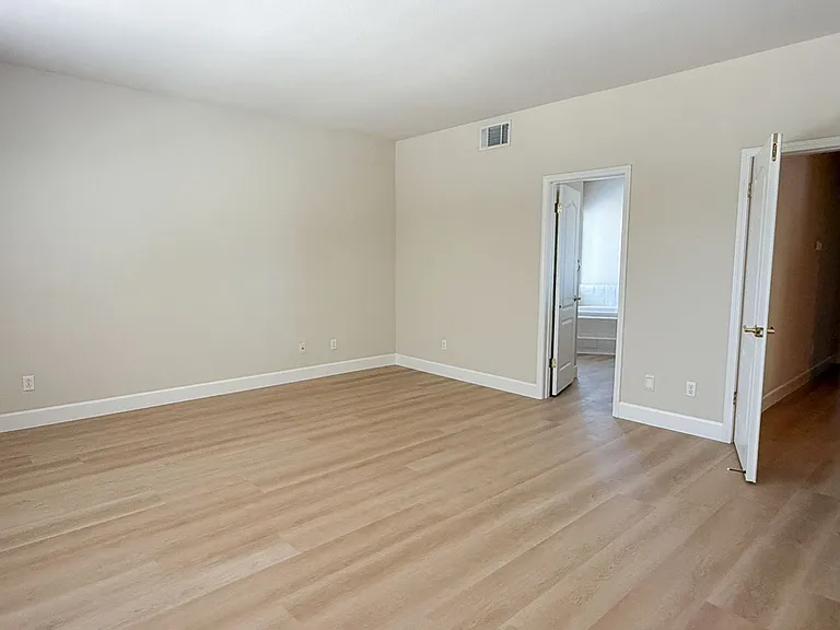1197 Eagle Valley Ct — Photo 17