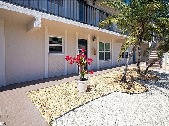 3rd image of 16007 Davis Rd APT 713