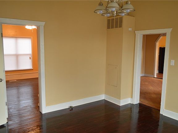 5th image of 504 East Dr #Oak