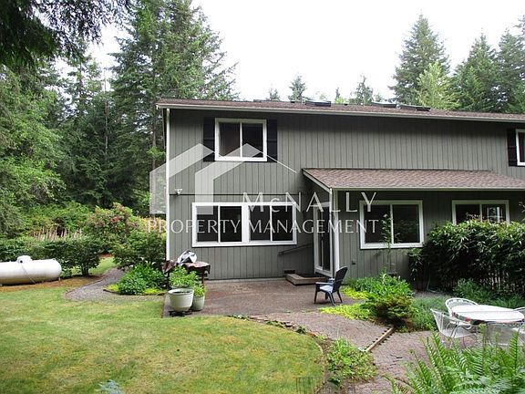 4th image of 15017 42nd Ave NW