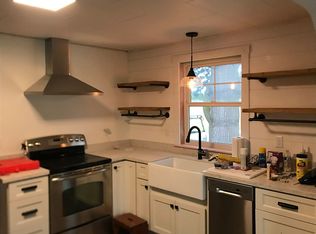 4811 Helland View Ln, Clinton, WA 98236