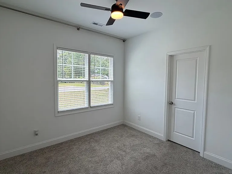 908 Stevens St — Photo 14