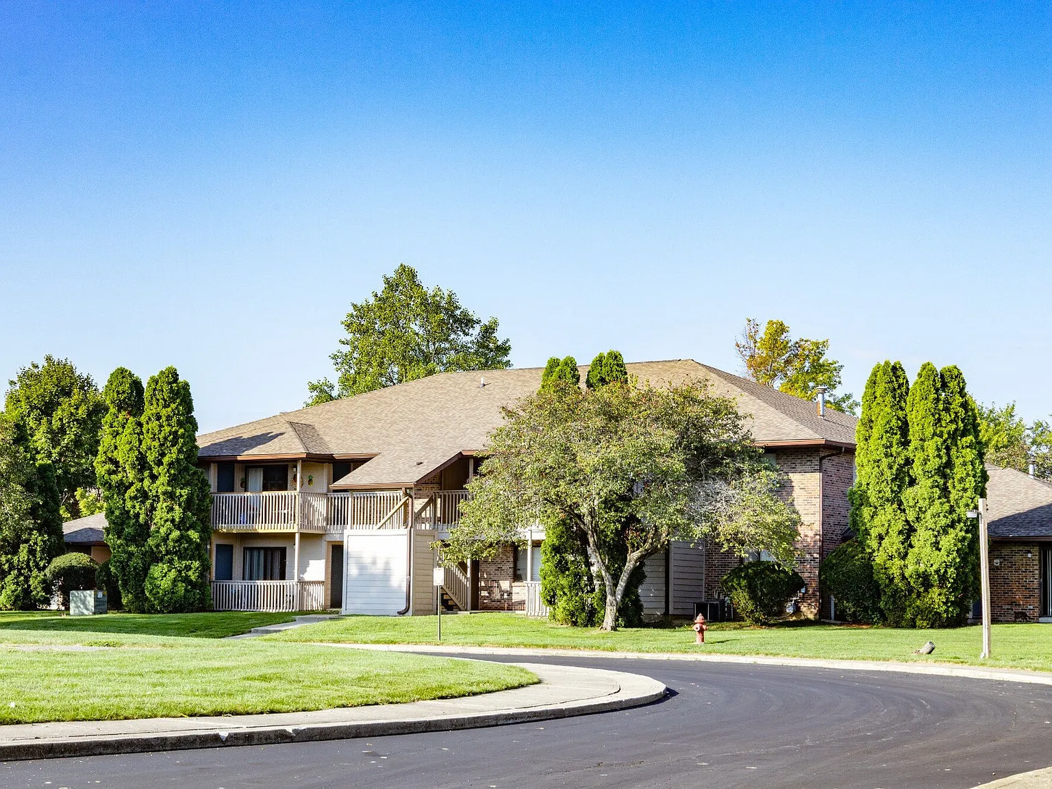 Suncrest — Photo 3