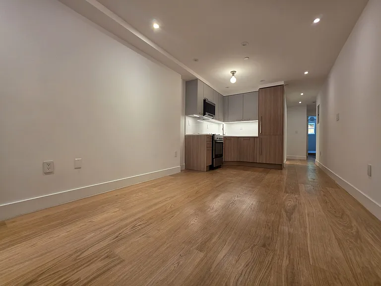 481 Madison St #2 — Photo 6