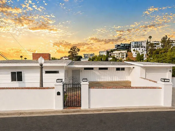 8428 Hollywood Blvd, Los Angeles, CA 90069