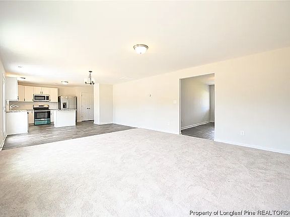 3rd image of 1729 Ramsdale Rd