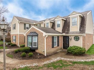7800 John Adams Ln, Dayton, OH 45459