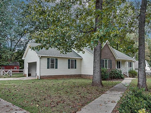 2nd image of 6125 Evelyn Ln