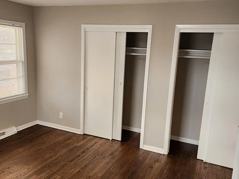 920 E 83rd St #920 — Photo 16