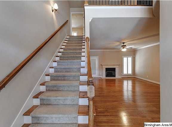 4th image of 224 Castlehill Dr