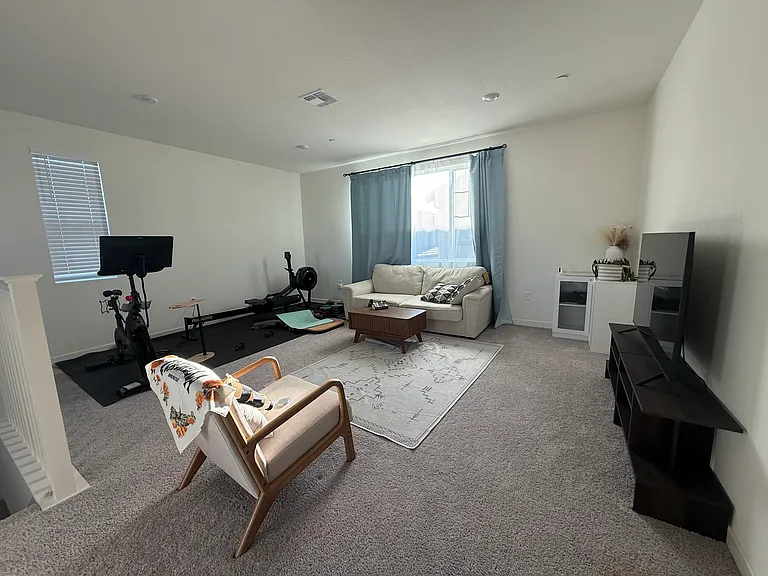 2533 Cyan Dr — Photo 13