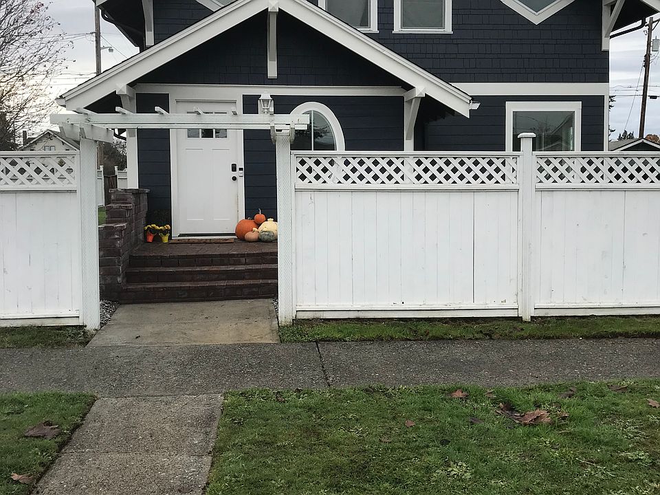 2nd image of 930 E 54th St