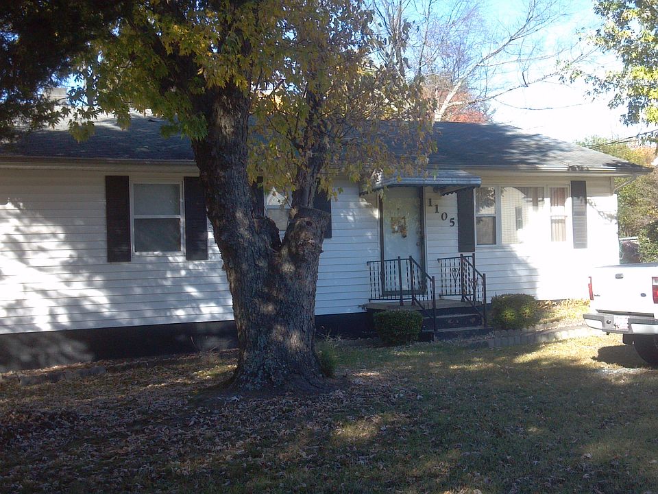 2nd image of 1105 Newport St