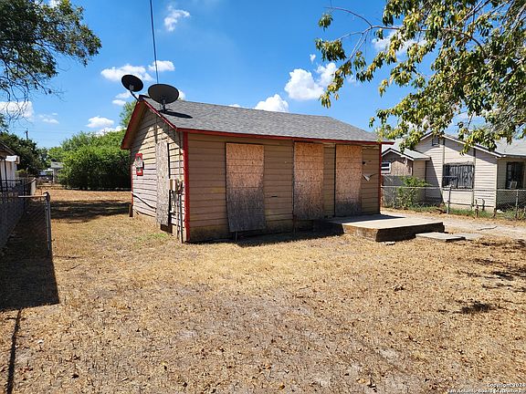 3rd image of 1334 W VESTAL PL