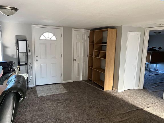 4th image of 515 Smith Ave